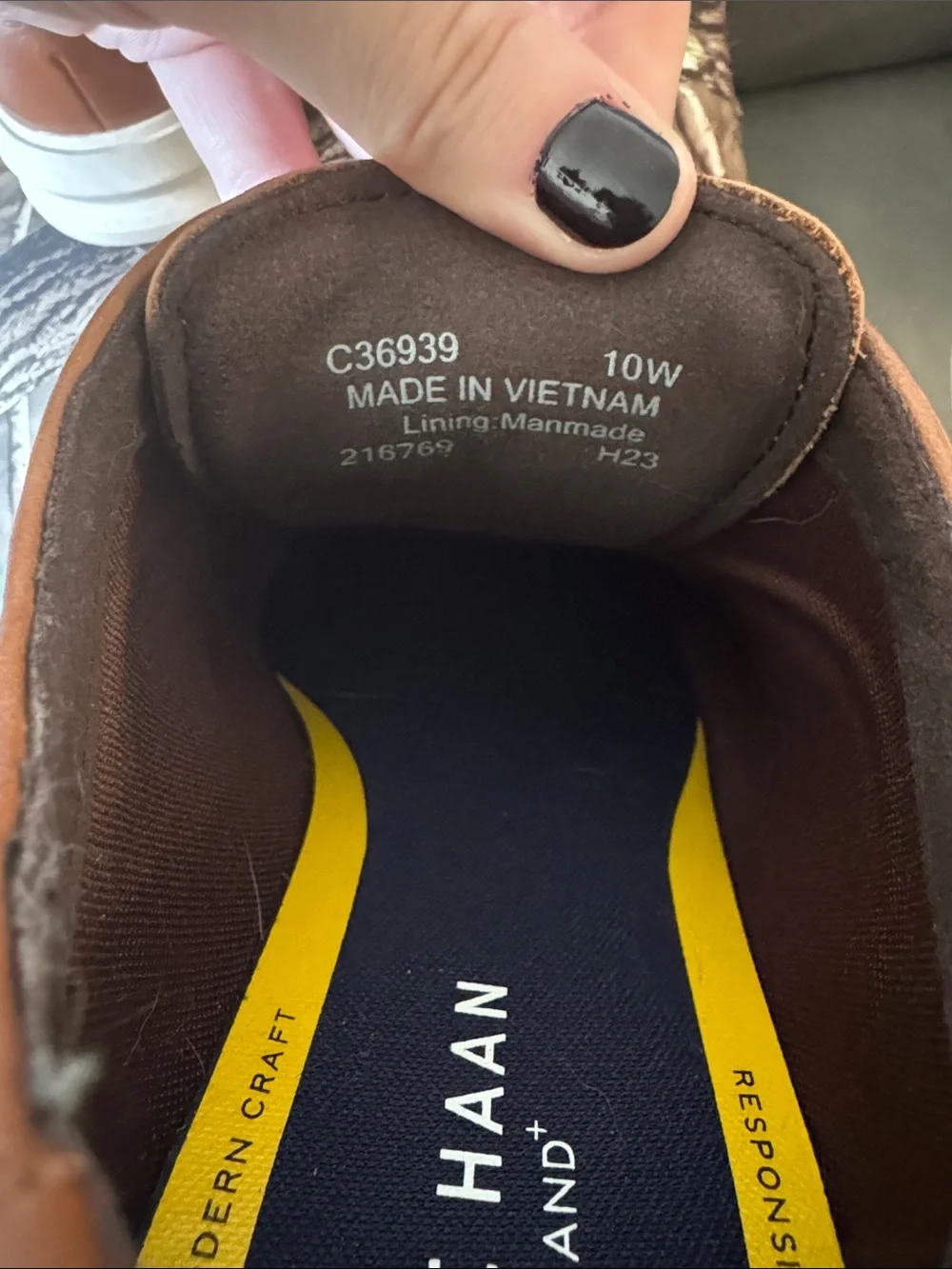 Cole Haan lightly worn